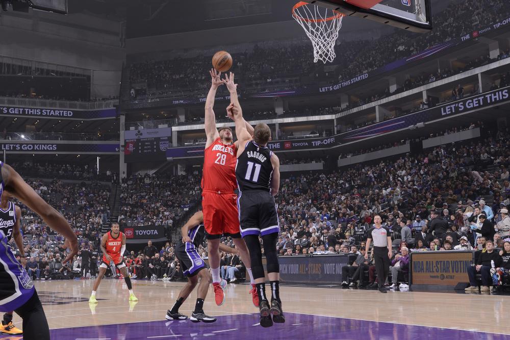 此言一出立 此言一出立