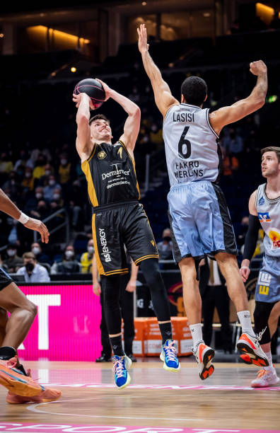 以杰出的青 以杰出的青